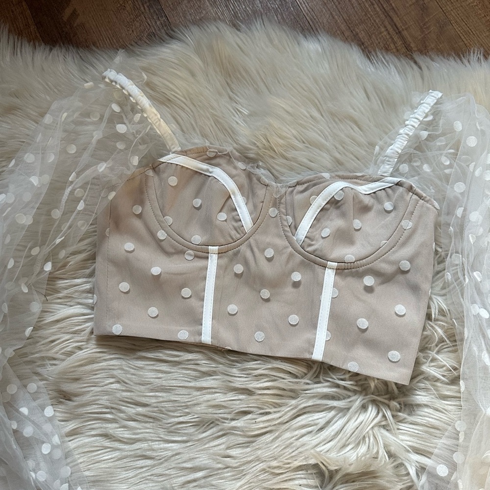 HELLO MOLLY Varinka Top In White Dot - Picture 9 of 11